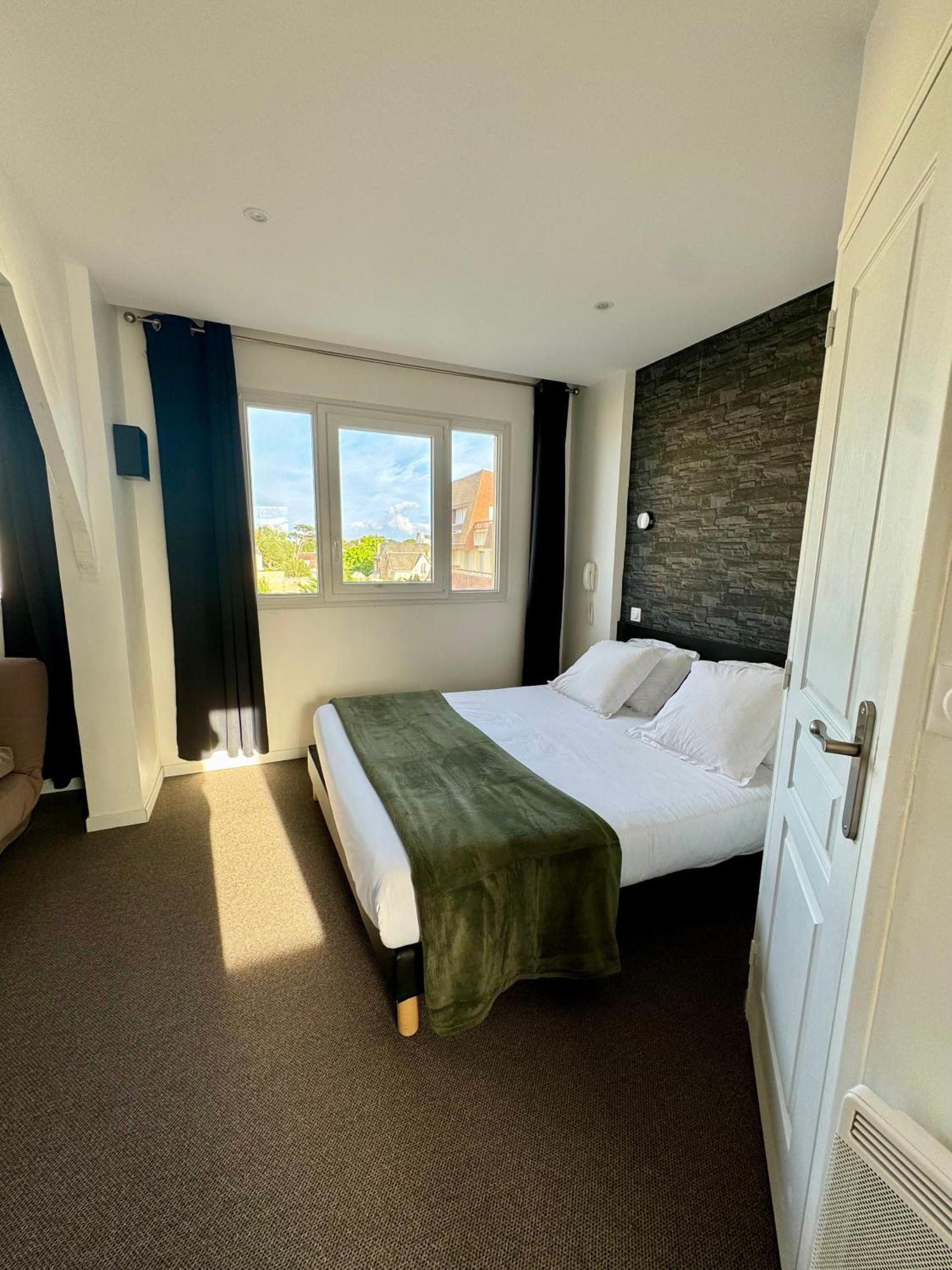 Le Clos Normand Saint-Aubin-Sur-Mer  Exterior foto